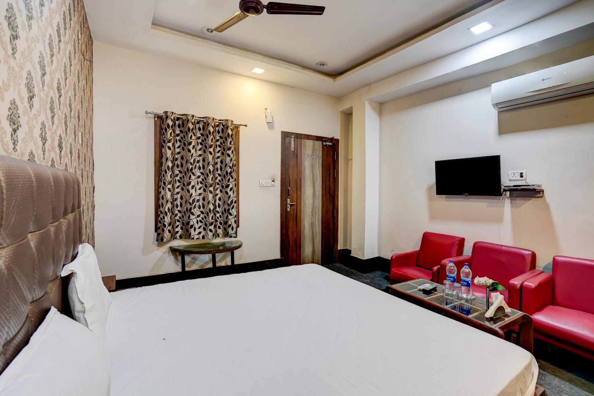 Hotel O Shyam Utsav Mirzāpur Exterior foto