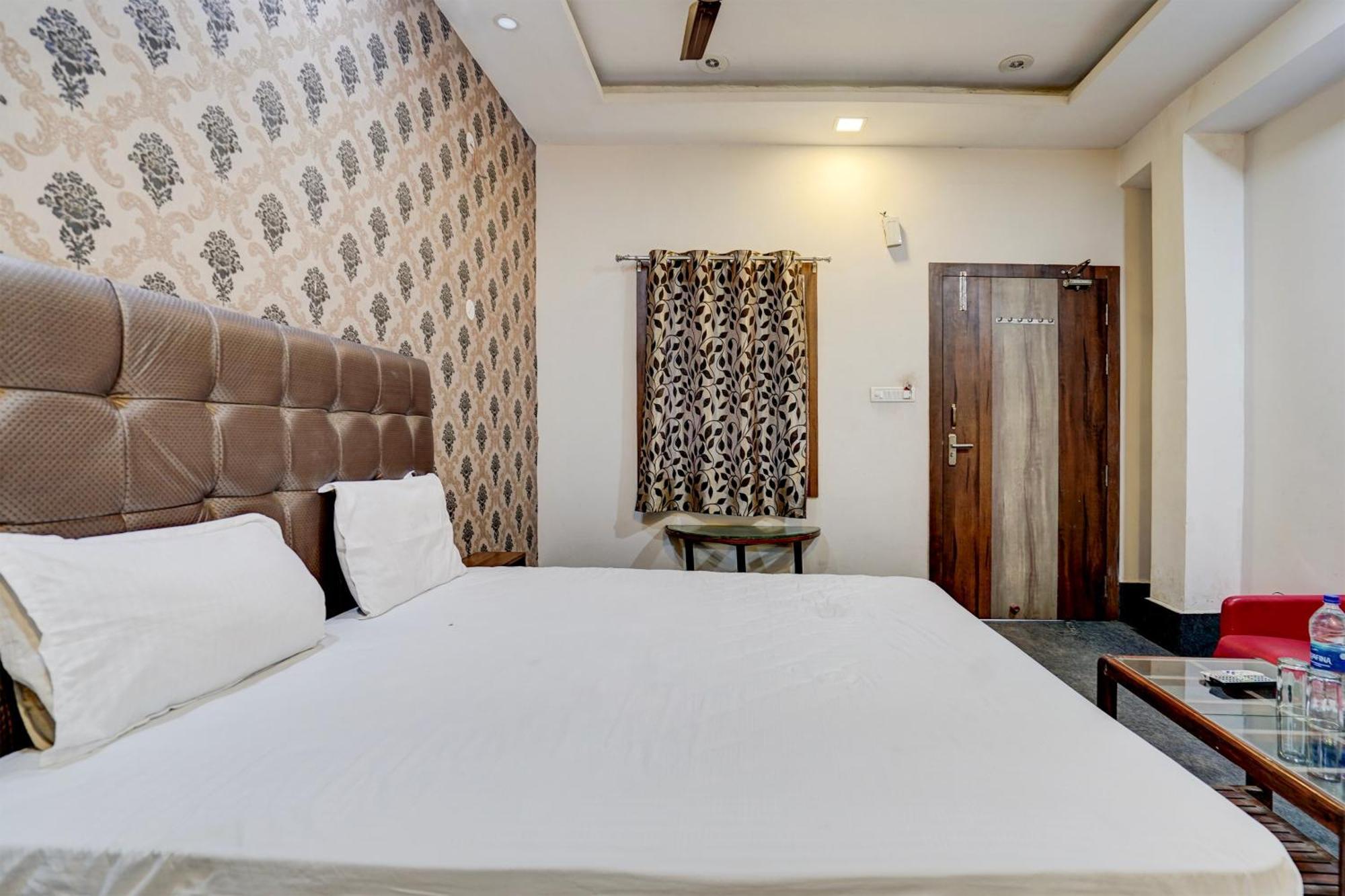 Hotel O Shyam Utsav Mirzāpur Exterior foto